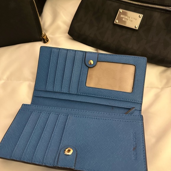 michael kors purses and wallets!! - Picture 13 of 14